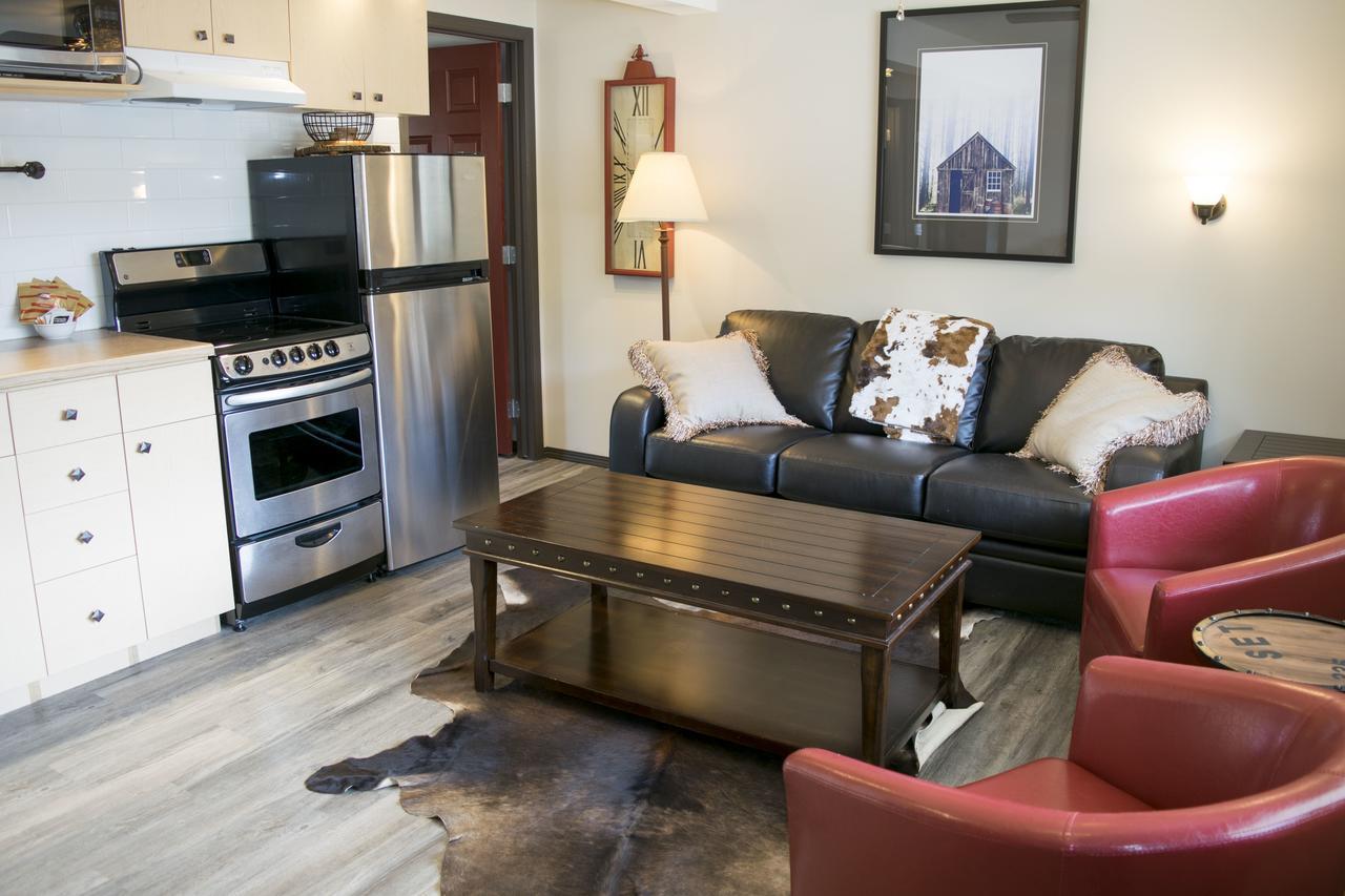 קאנמור Yamnuska Suites מראה חיצוני תמונה