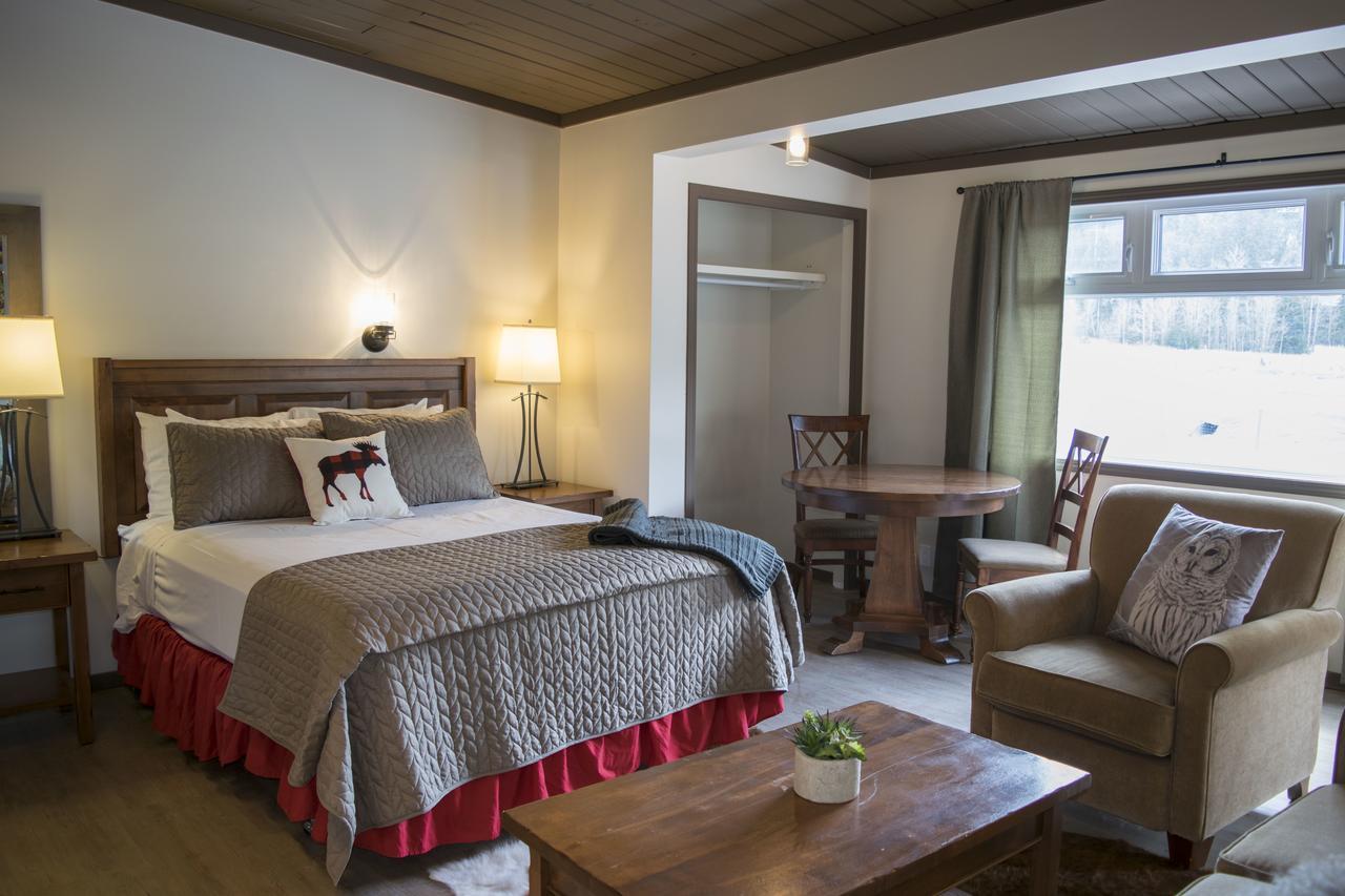 קאנמור Yamnuska Suites מראה חיצוני תמונה