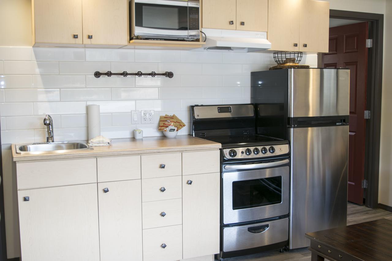 קאנמור Yamnuska Suites מראה חיצוני תמונה