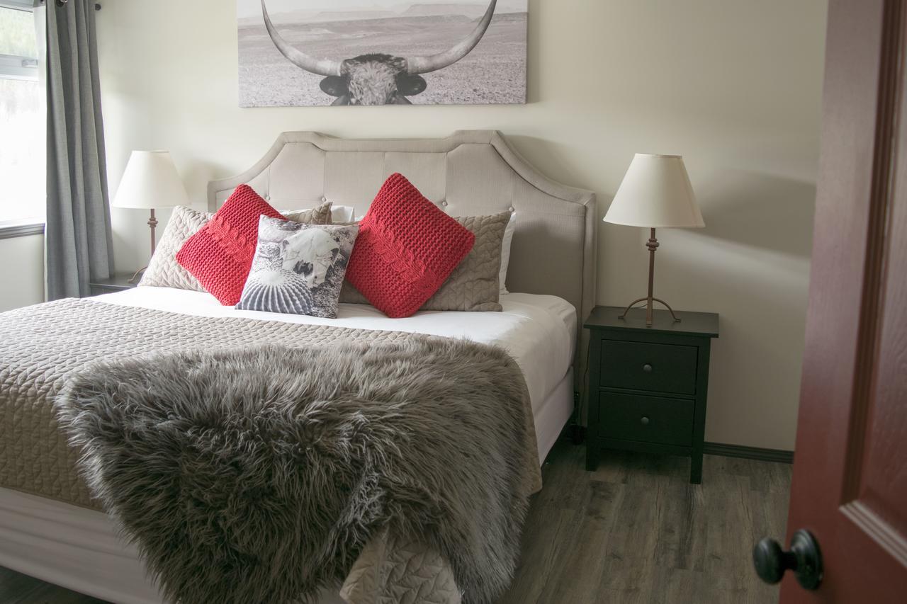 קאנמור Yamnuska Suites מראה חיצוני תמונה